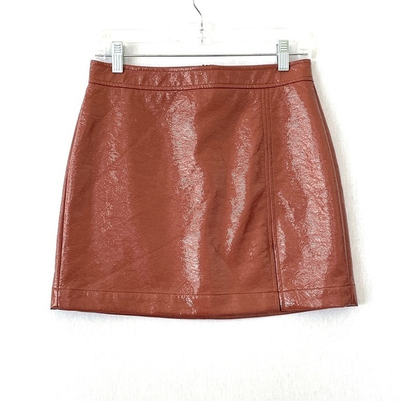 Aritzia Wilfred Tempest Patio Cinnamon Brown Vegan Leather Mini Skirt - Picture 1 of 8